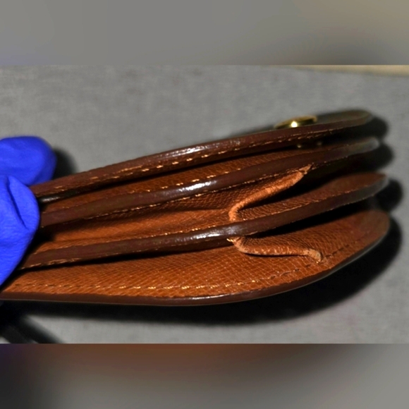 Authentic Louis Vuitton Monogram Leather Coin Pouch/Purse Snap Closure - Picture 4 of 11